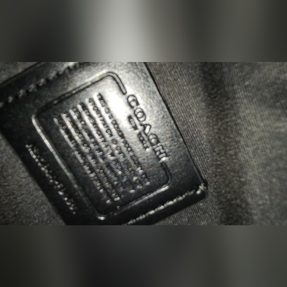 Coach Terrain Pouch Colorblock Signature Canvas Leather Pouch Bag Pu Unisex - Picture 9 of 12